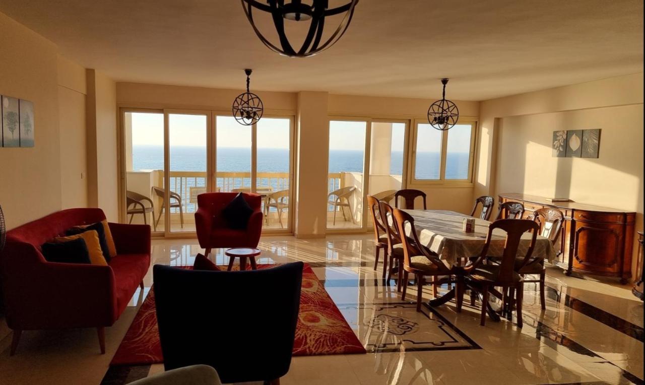 Midpoint Sea View - Families Only Apartment Alexandria Room photo